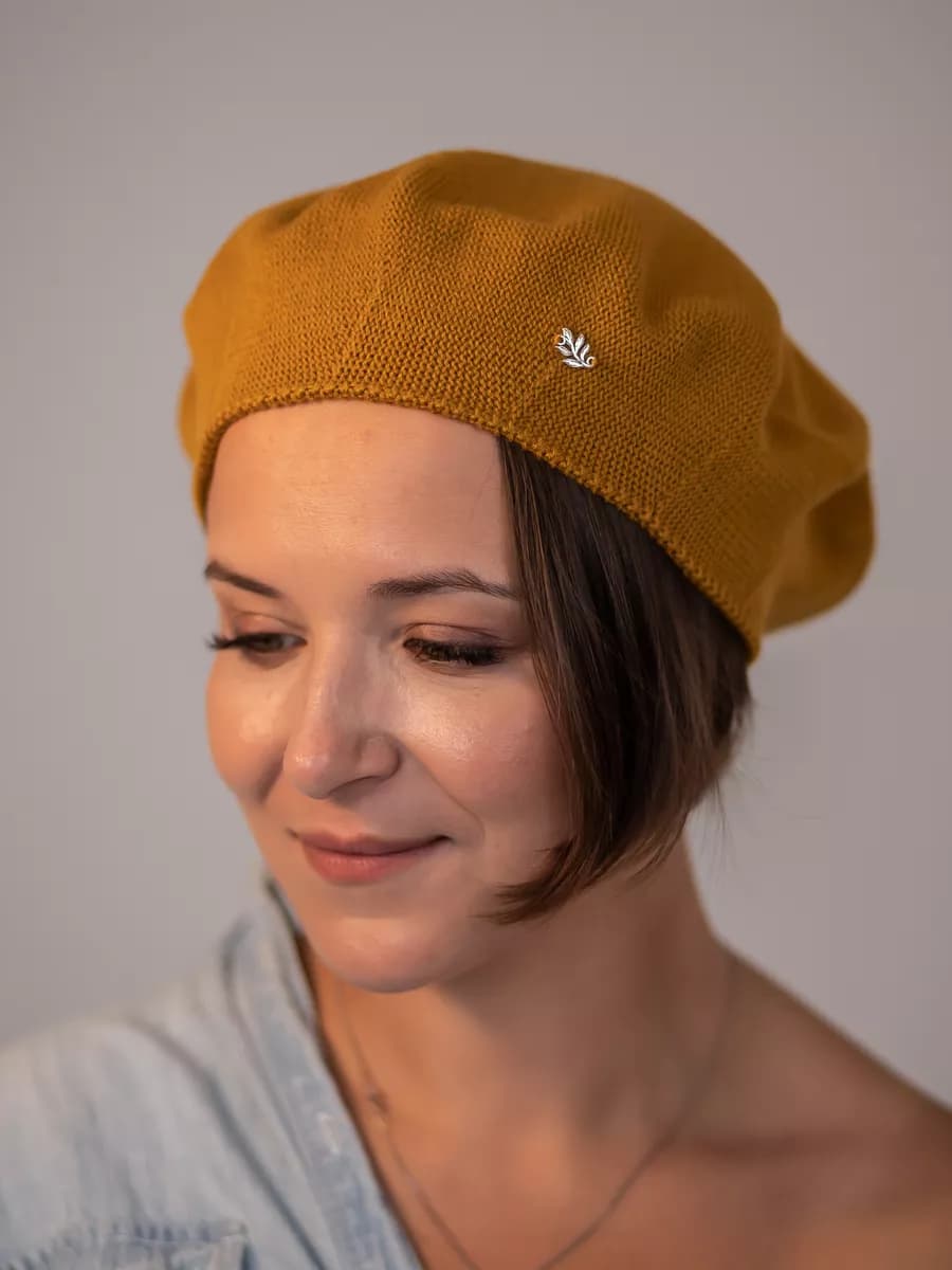 Берет вязаный двойной