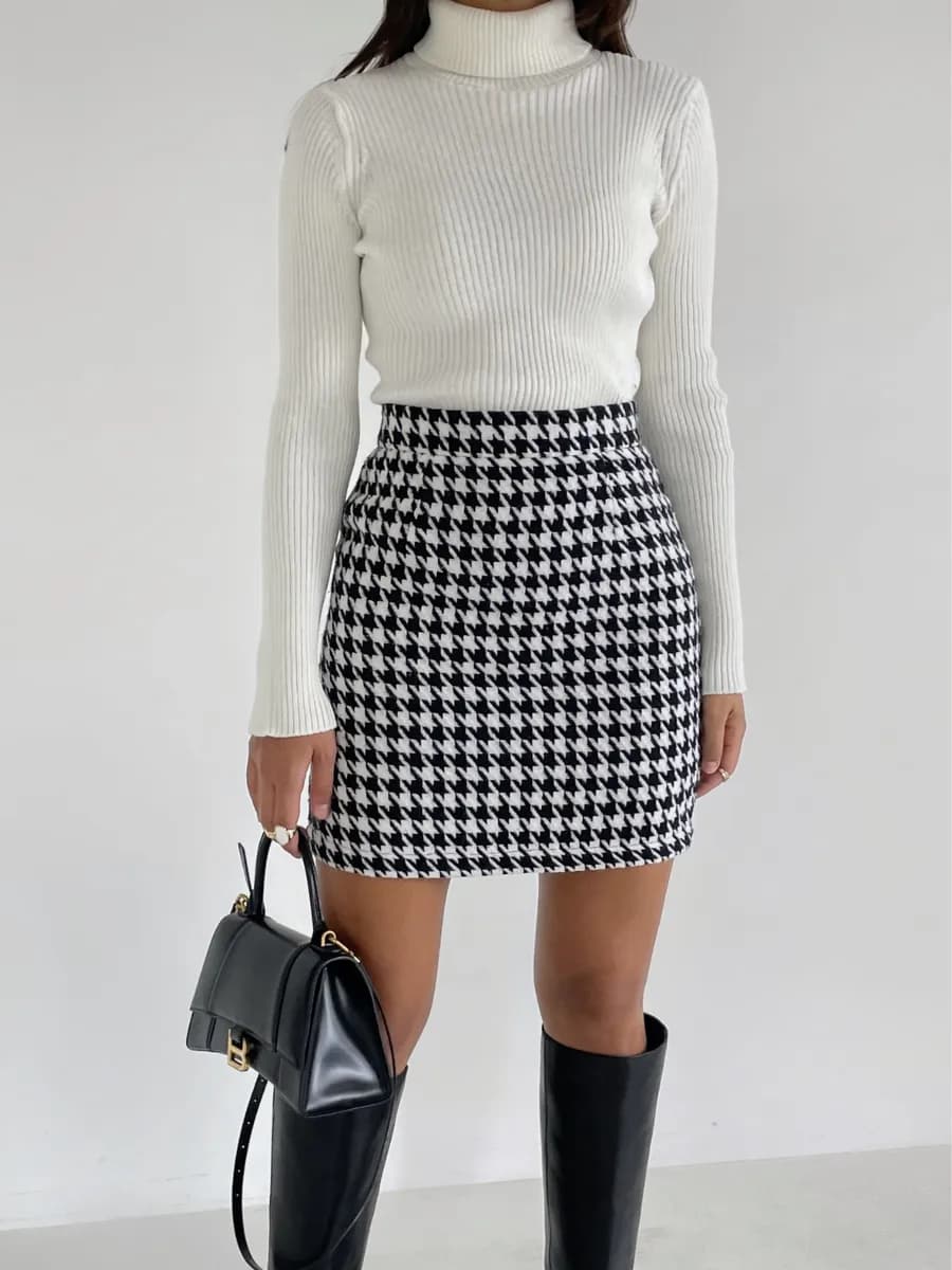 Юбка твидовая мини в клетку черно-белая короткая теплая