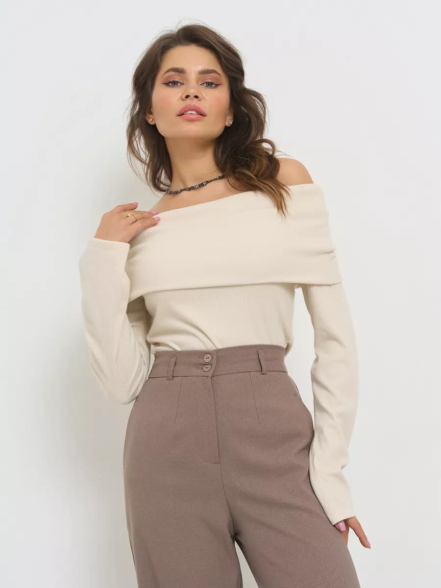 Лонгслив с открытыми плечами