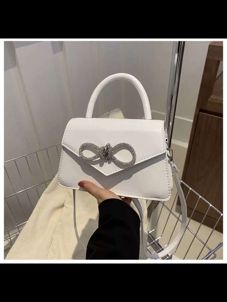 Сумка через плечо маленькая белая