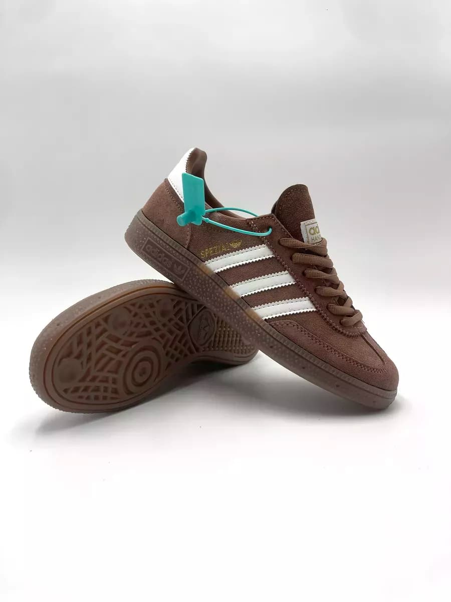 Кроссовки Adidas низкие спежиал