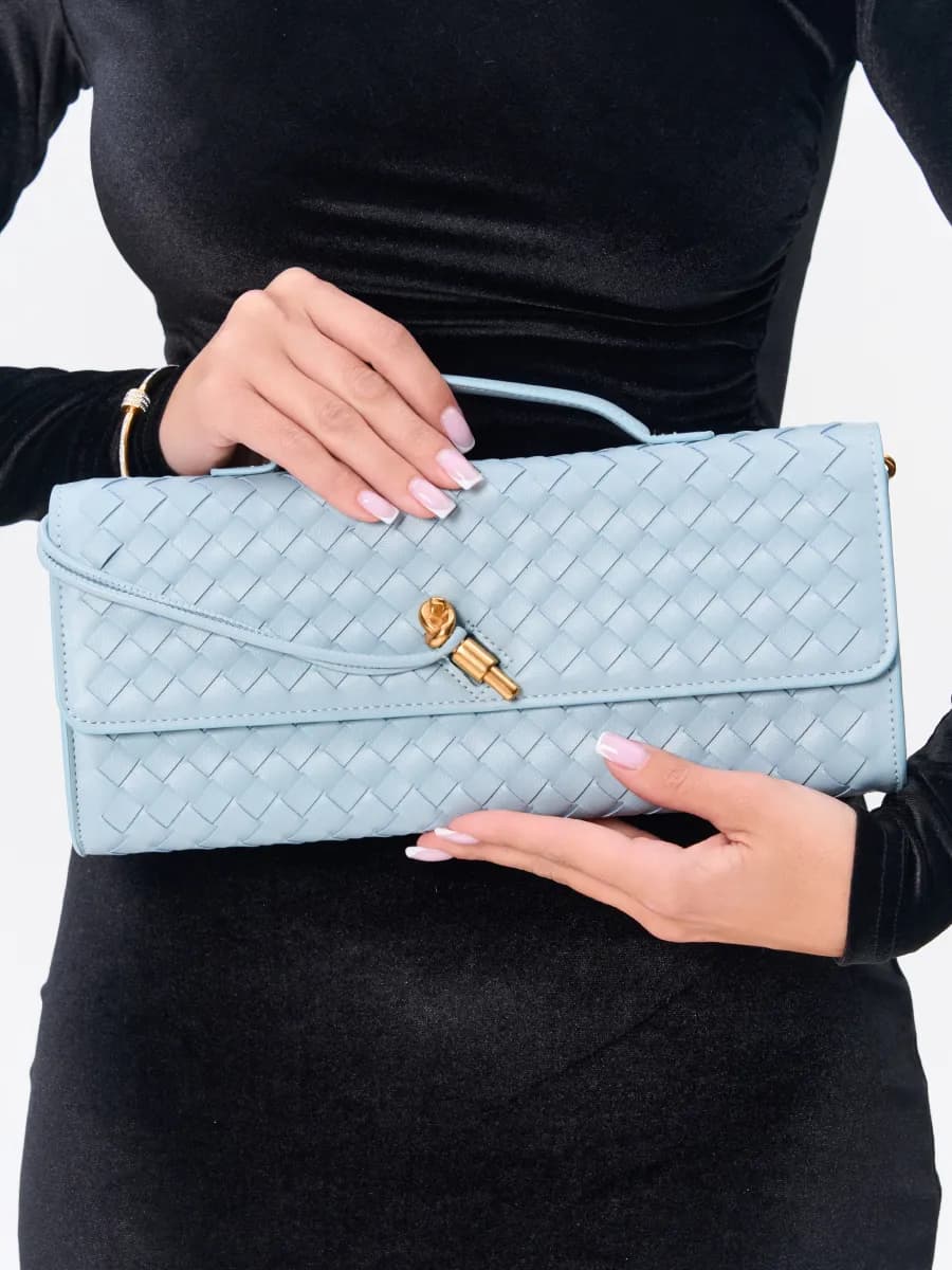 Сумка клатч плетеная через плечо