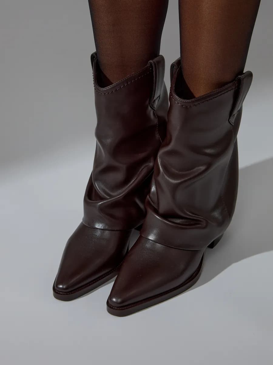 Ботильоны демисезонные с острым мысом