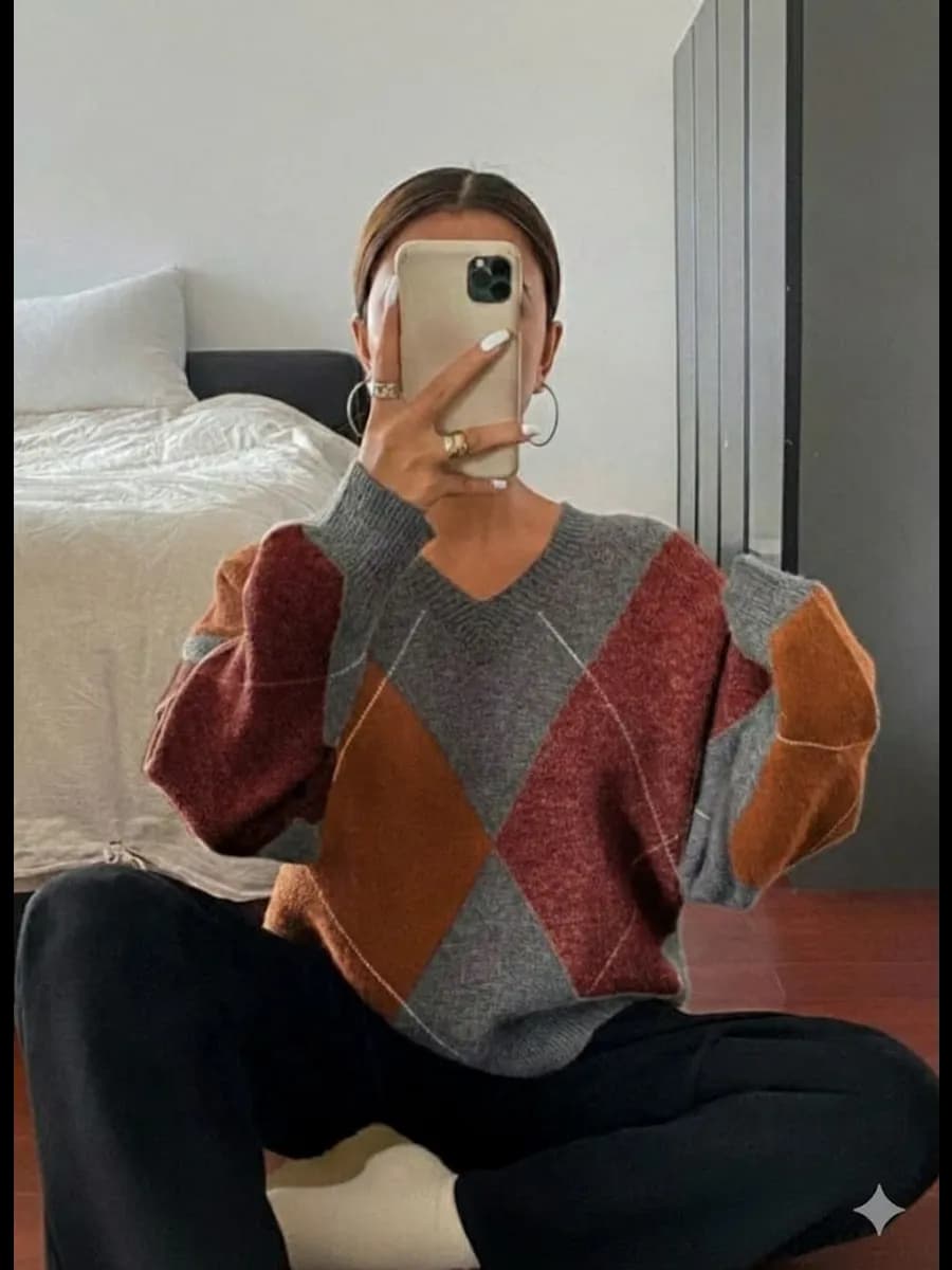 Джемпер с принтом широкий с V-вырезом