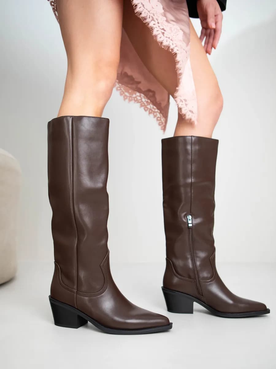 Сапоги казаки демисезонные кожаные коричневые