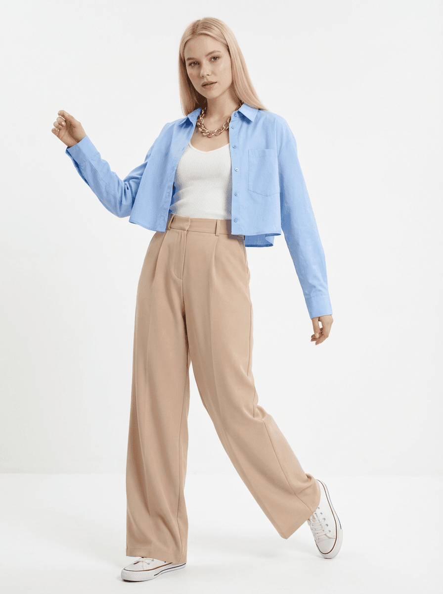 Голубая укороченная рубашка и брюки палаццо: модный образ — Casual | Во! стиле